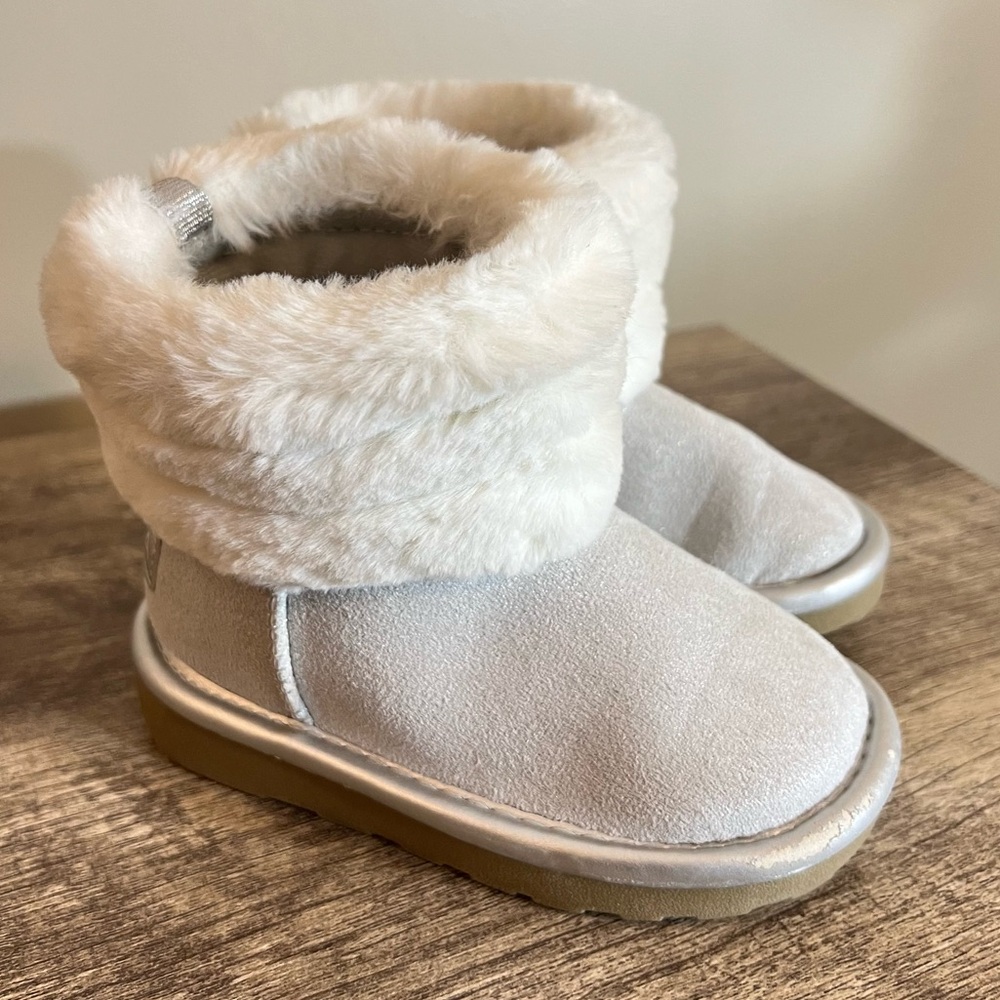 Infant Toddler Nautica Boots Size 6 Gray Faux Suede Pull On Faux Fur